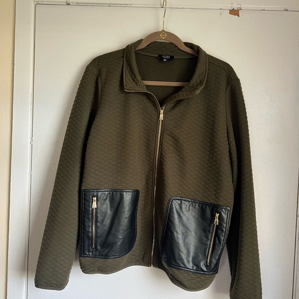 Jones New York Olive Quilted Jacket with Faux Leather Pockets Size Large